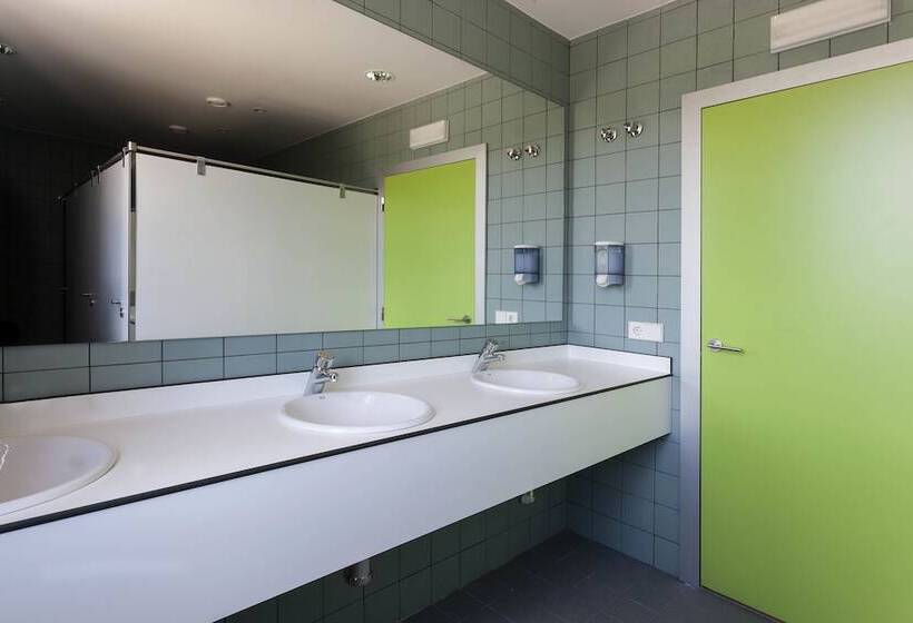 标准四人间共用浴室, Youth Hostel Non Stop Inn By Irrisarri Land