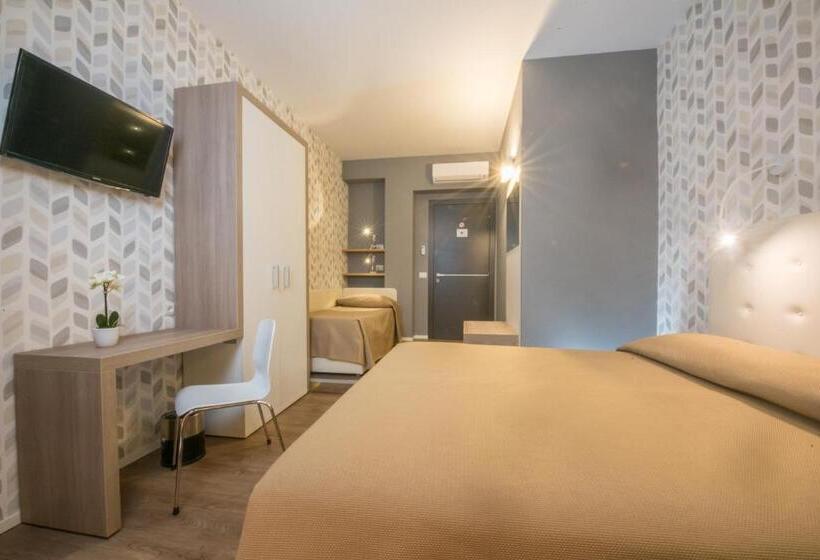 חדר סטנדרט לשלושה, B&b Fantasie Romane