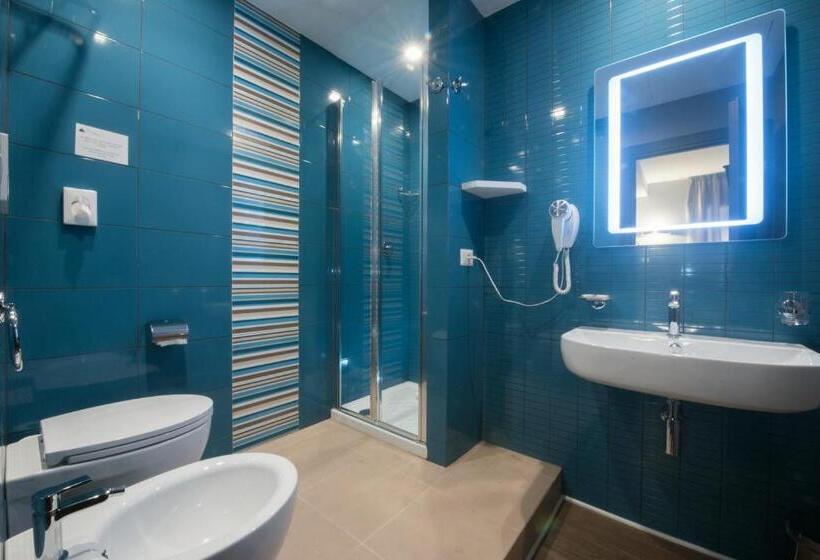 اتاق استاندارد چهار تخته, B&b Fantasie Romane