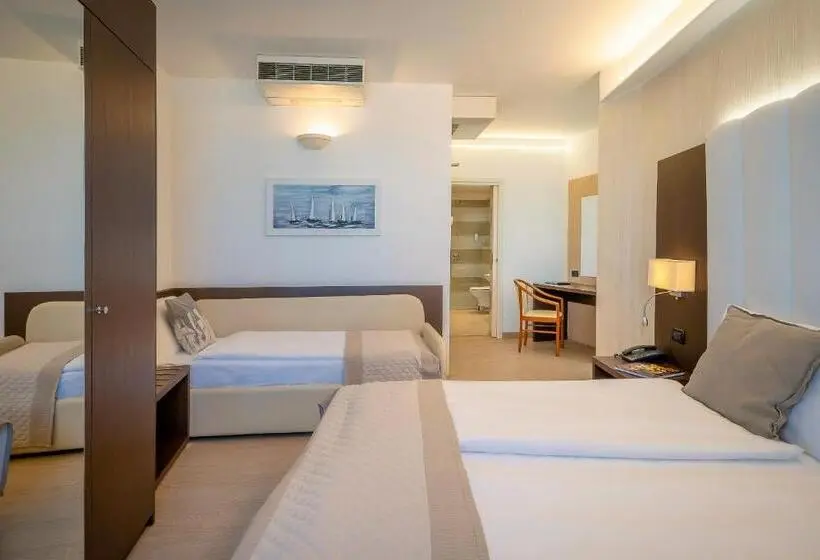 Triple Room Sea View, Adria