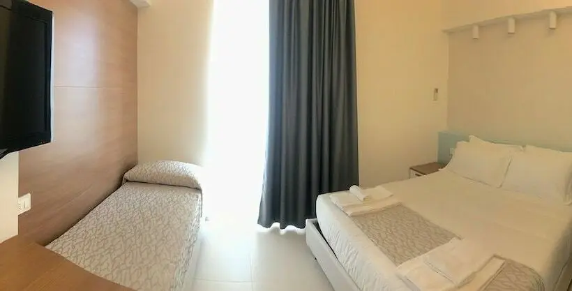Standard Kolmen Hengen Huone, Baia Marina