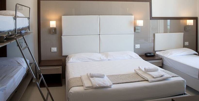 オーシャンビューファミリールーム, Baia Marina