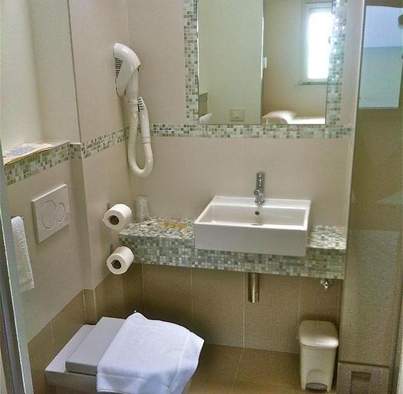 Трехместный Номер Deluxe Вид на Море, Baia Marina