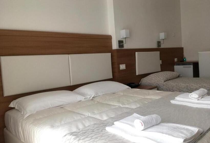 Номер Стандарт Трехместный, Baia Marina