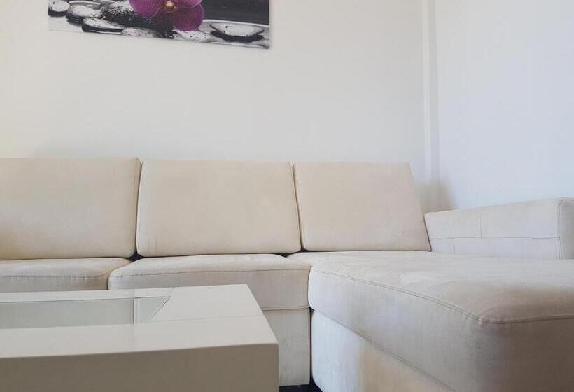 Camera Standard, Blue Paradise