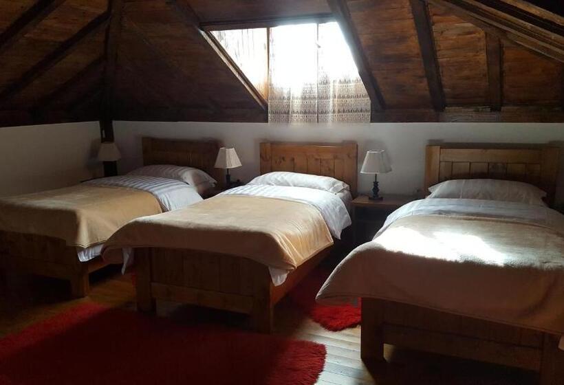 家庭间, Bujtina E Bardhe