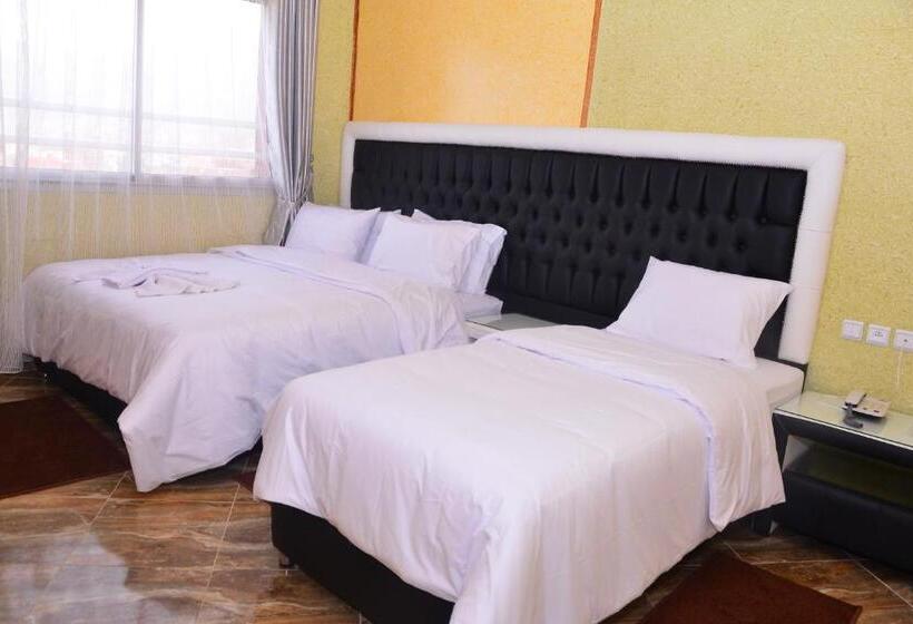 标准三人间, Hôtel Hadaik Ain Asserdoune