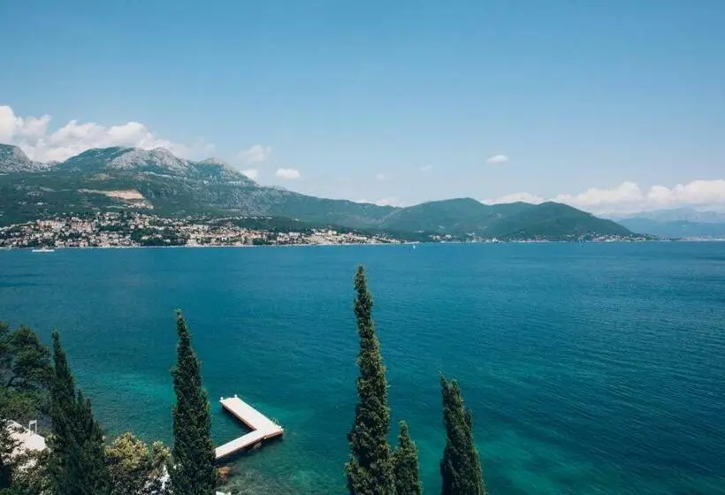 اتاق استاندارد با چشم‌انداز دریا, Iberostar Waves Herceg Novi - All Inclusive