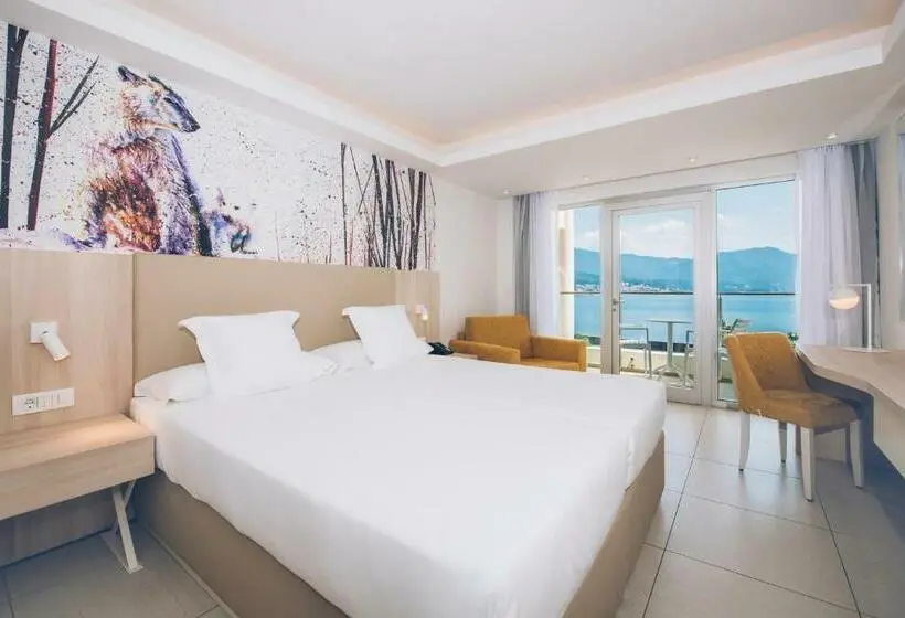 اتاق استاندارد با چشم‌انداز دریا, Iberostar Waves Herceg Novi - All Inclusive