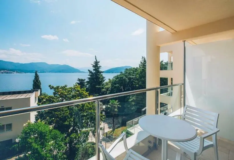 اتاق استاندارد با چشم‌انداز دریا, Iberostar Waves Herceg Novi - All Inclusive
