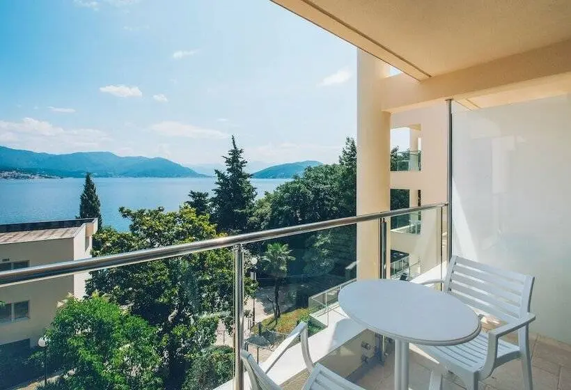 اتاق استاندارد با چشم‌انداز دریا, Iberostar Waves Herceg Novi - All Inclusive
