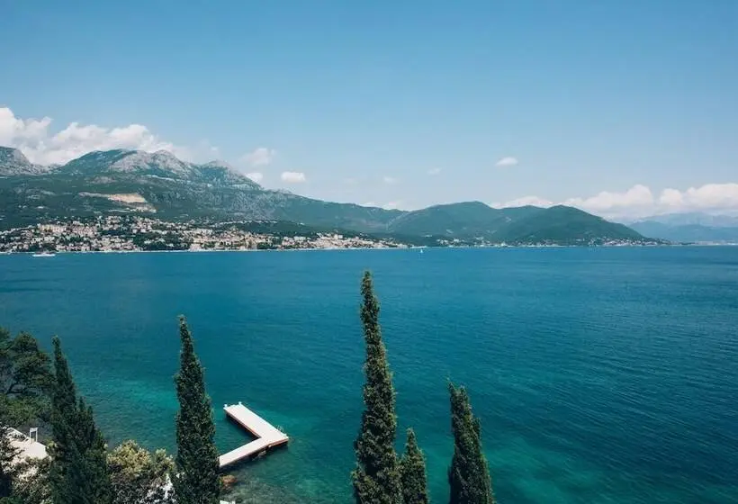 اتاق استاندارد با چشم‌انداز دریا, Iberostar Waves Herceg Novi - All Inclusive