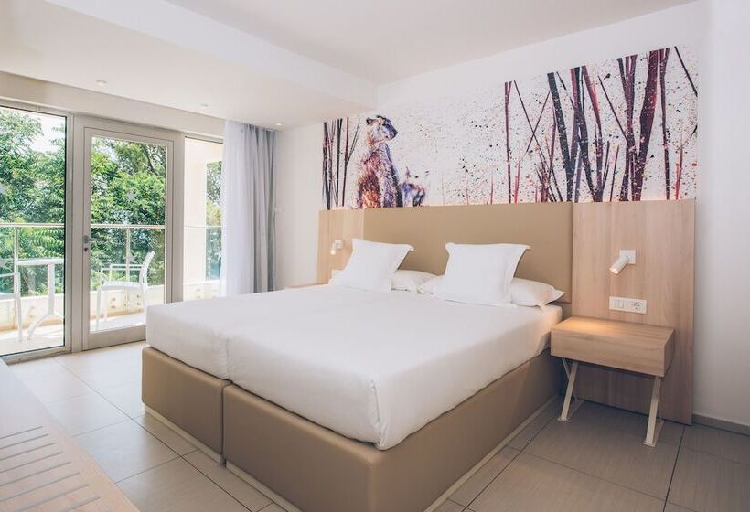 סוויטת ג'וניור נוף לגינה, Iberostar Waves Herceg Novi - All Inclusive