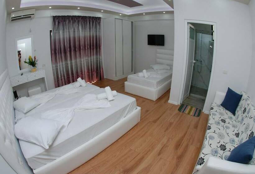 Camera Tripla Standard Vista Mare, Iliria