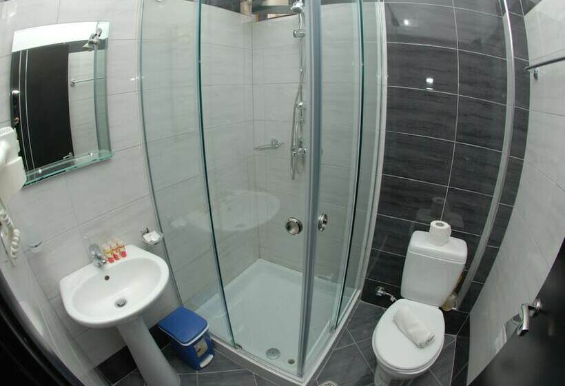 Camera Standard con Balcone, Iliria