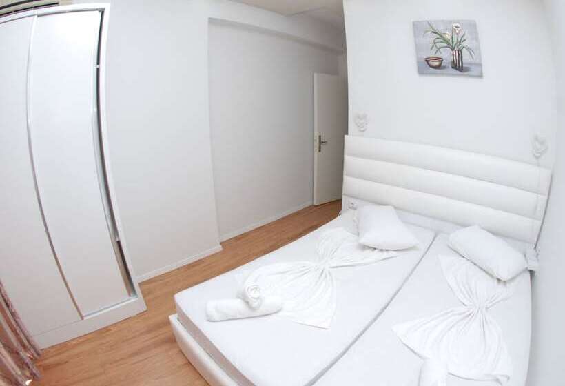 Camera Standard Vista Mare, Iliria