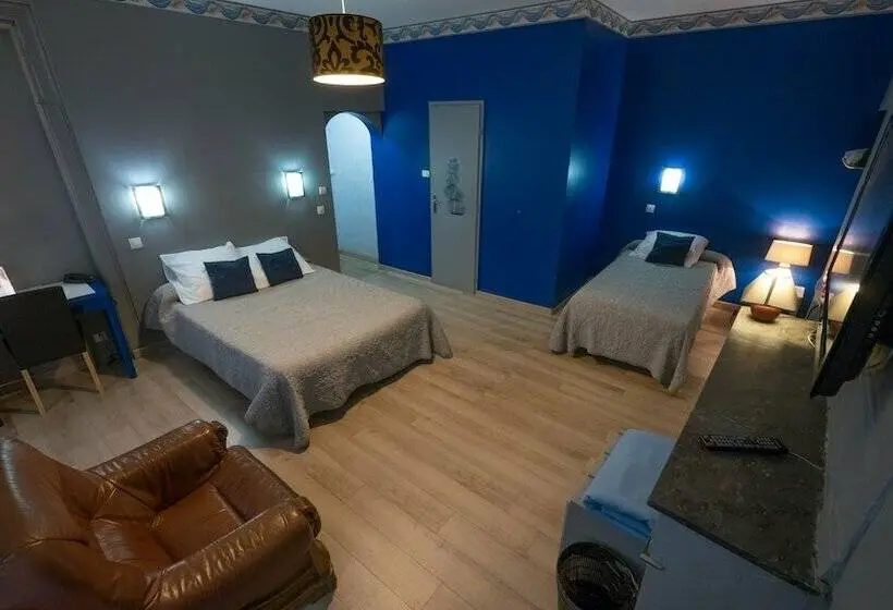 Quarto Triplo Estandar, Nova