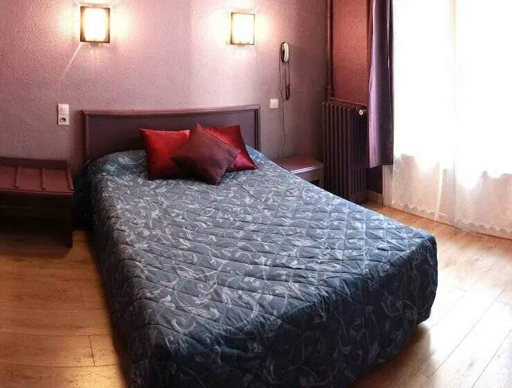 Quarto Estandar, Nova