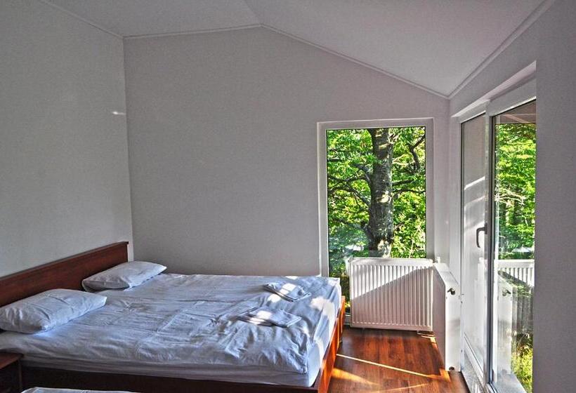 Номер Стандарт Трехместный, Planinarski Centar Petehovac