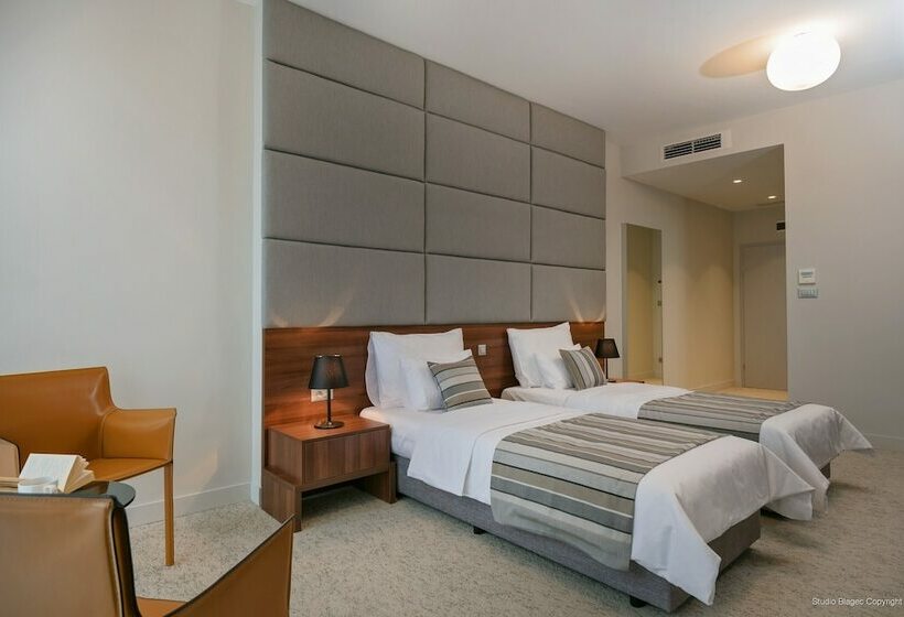 带城市景观的高级房间, Priska Med Luxury Rooms