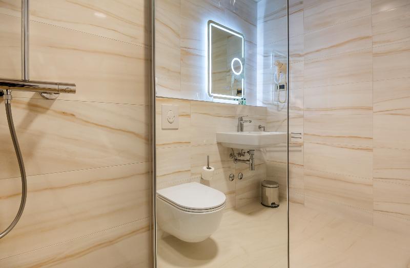 豪华房间带漩涡浴缸, Priska Med Luxury Rooms