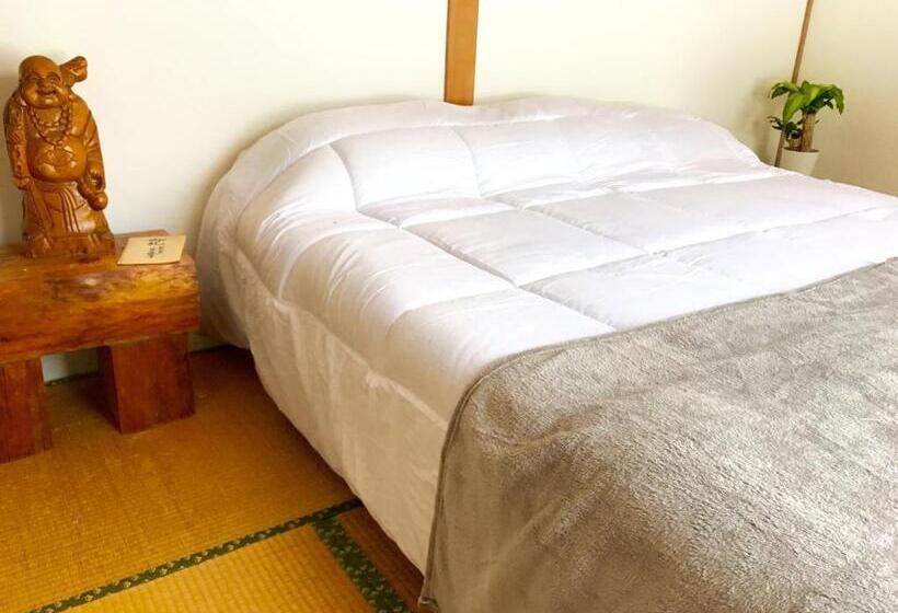 バス共有のスタンダードルーム, Hai Lodge