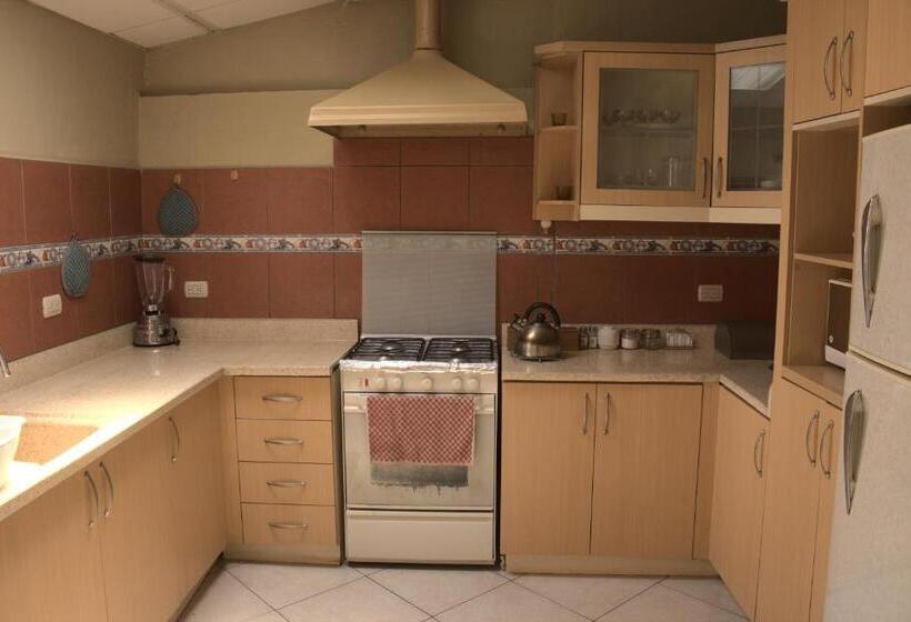 جناح عائلي, Casatodosantos