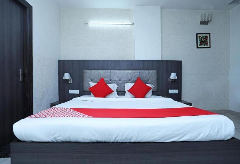 Habitació Estàndard, Collection O Laj Regency