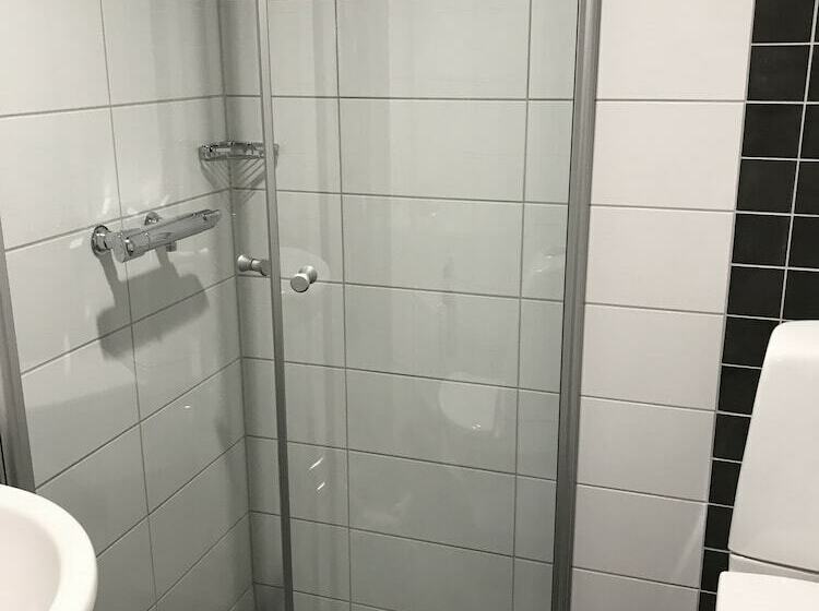 标准间, Rasta Varnamo