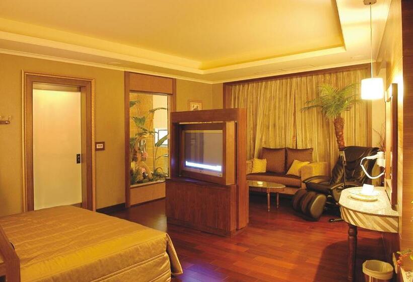 اتاق استاندارد با وان آب گرم, Sunflower Motel