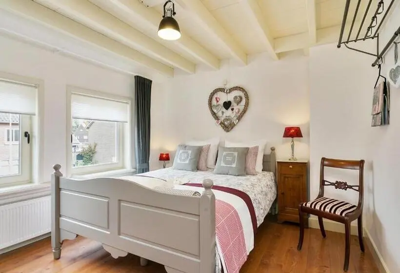 スタンダードルーム, B&b Het Pronkbed
