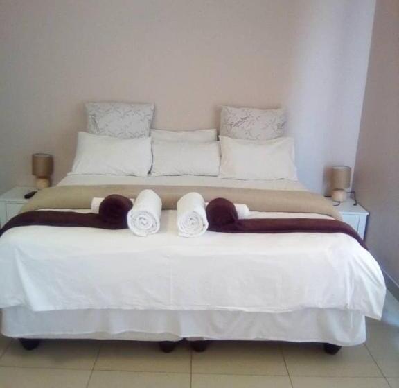 سوئیت با تخت بزرگ, Elilo Bed And Breakfast