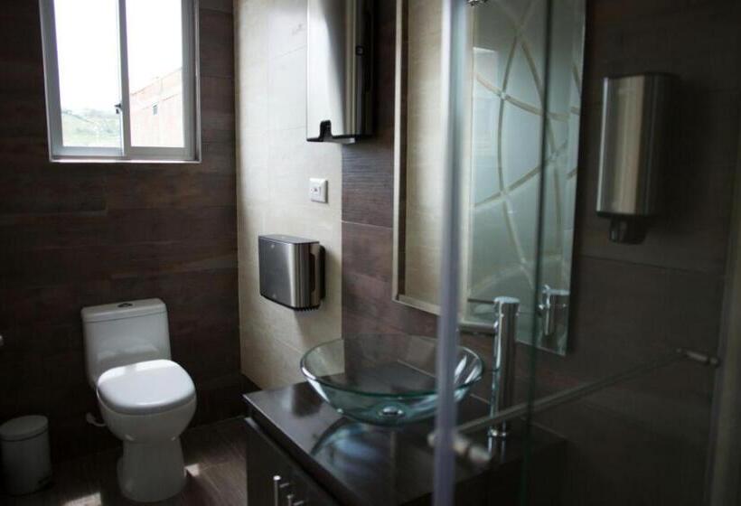 带阳台的豪华间, 212