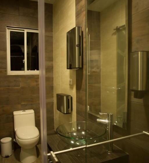 标准间带山景, 212