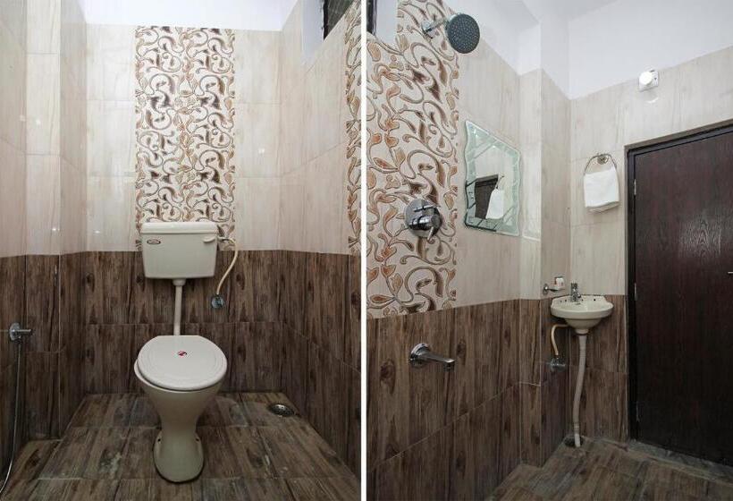 Habitació Triple Clàssica, Collection O 9529  Krishna Palace