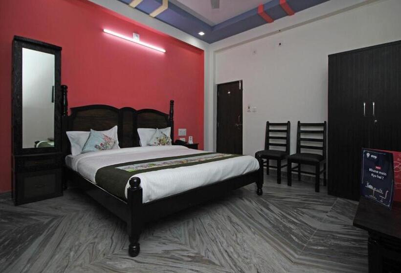 Habitació Triple Clàssica, Collection O 9529  Krishna Palace