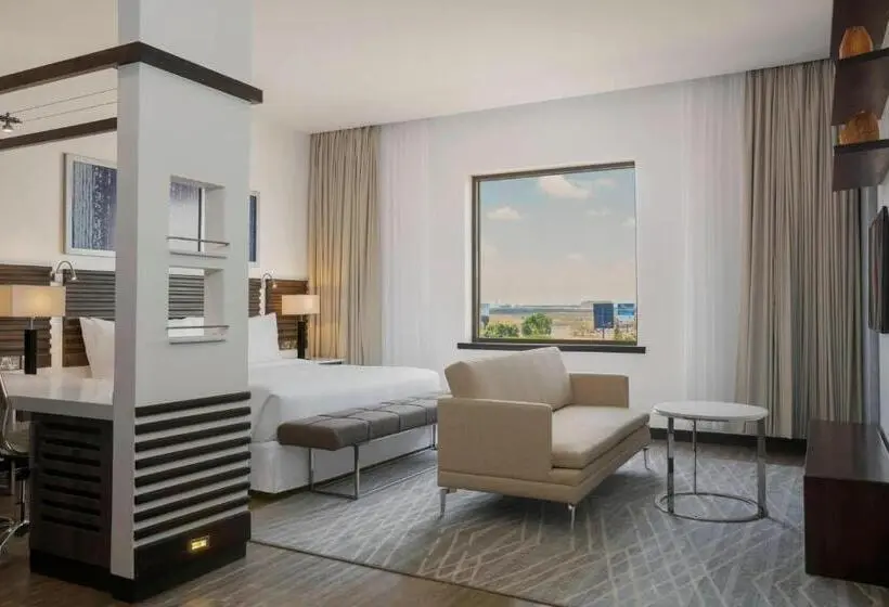 Deluxe-huone King-vuode, Four Points By Sheraton Nairobi Airport