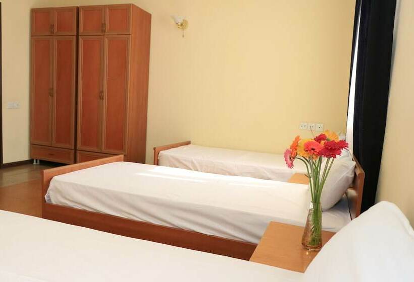 스탠다드 트리플 룸, Musa Ler Hotel Yerevan
