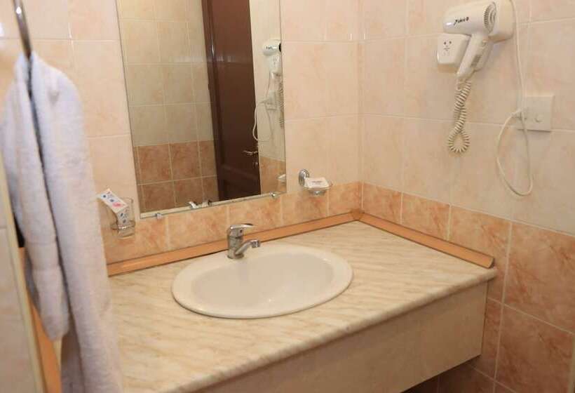 4인용 스탠다드 룸, Musa Ler Hotel Yerevan