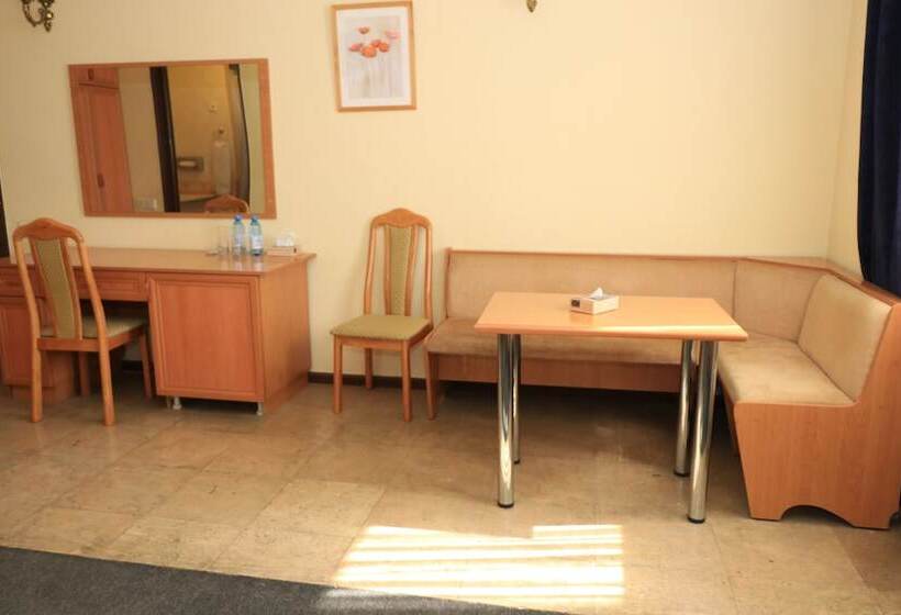 4인용 스탠다드 룸, Musa Ler Hotel Yerevan