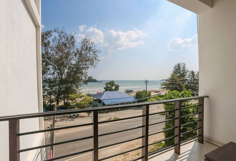 Трехместный Номер Deluxe Вид на Бассейн, Twenty Two Binaweli