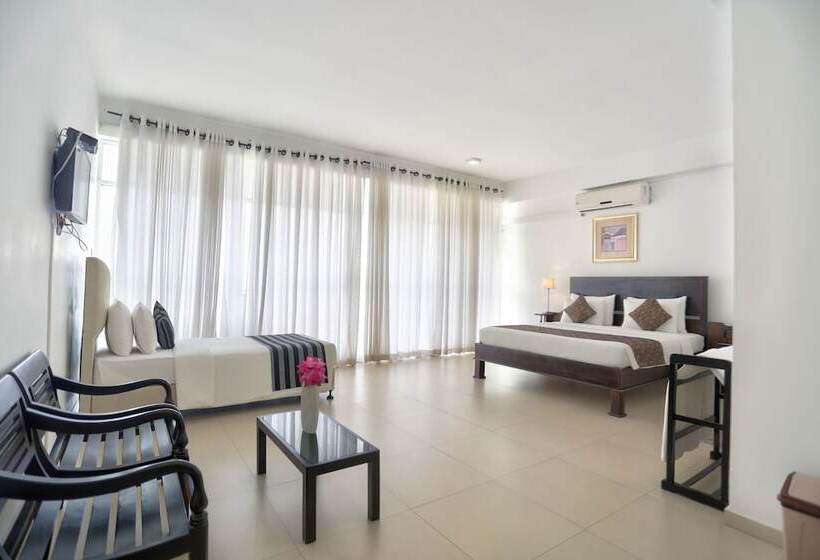 Трехместный Номер Deluxe Вид на Бассейн, Twenty Two Binaweli