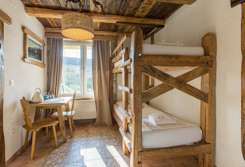 اتاق خانوادگی, Central Bled House