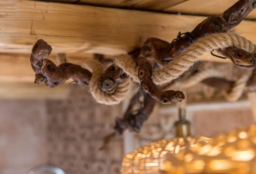 اتاق خانوادگی, Central Bled House