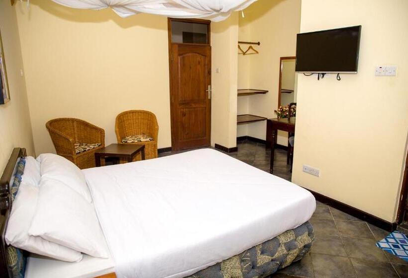 اتاق لوکس, Saadani Tourist Center   Hostel