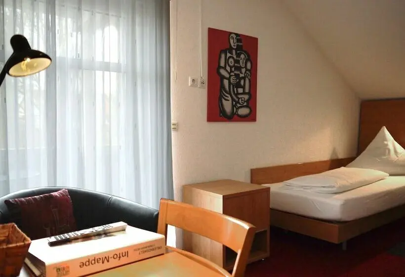 Standard Yhden Hengen Huone, Dat Greune Eck
