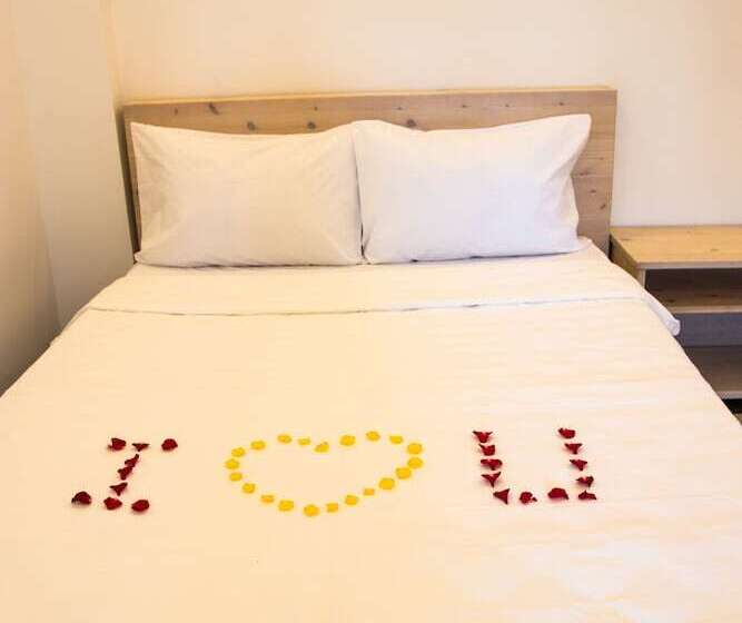 اتاق لوکس, Maika