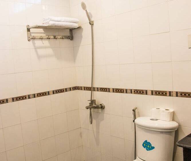 اتاق خانوادگی, Maika