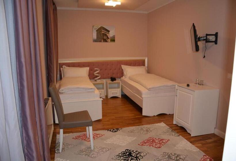 חדר סטנדרט יחיד, Turizem Shkelzeni