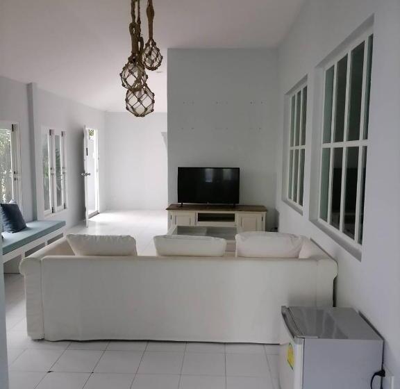 סוויטת ג'וניור דלוקס, Purin Resort & Restaurant  Sha Plus